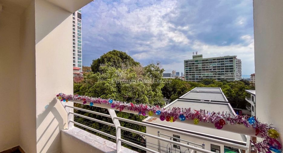 For sale studio condo in Bang Lamung, Chonburi
