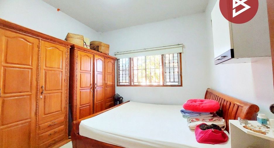 For sale 2 bedrooms house in Ban Phue, Udon Thani