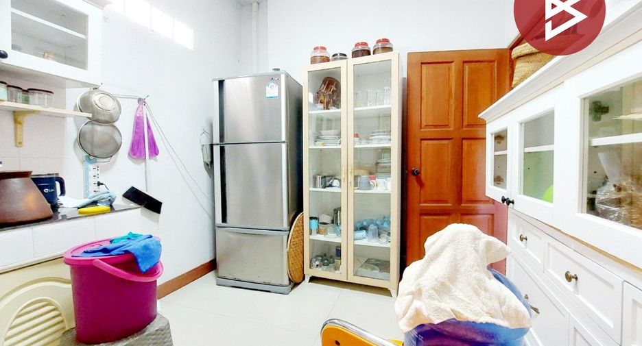 For sale 2 bedrooms house in Ban Phue, Udon Thani