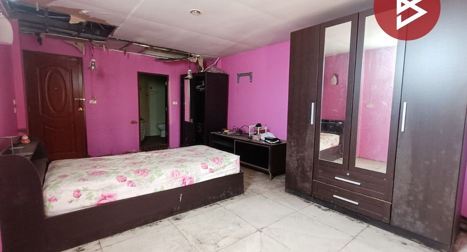 Casa adosada en venta de 6 habitaciones en Mueang Ratchaburi, Ratchaburi