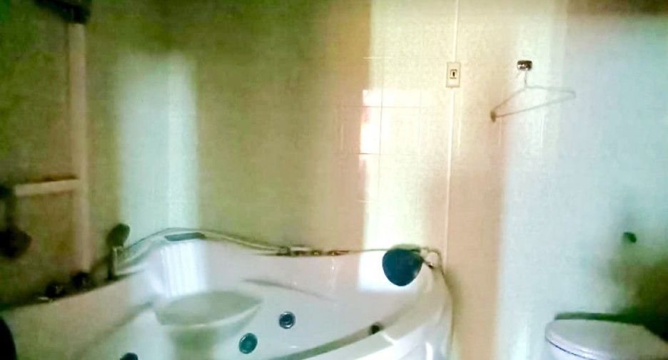 Casa adosada en venta de 6 habitaciones en Mueang Ratchaburi, Ratchaburi