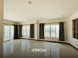 For sale 3 bedrooms house in Mueang Nakhon Ratchasima, Nakhon Ratchasima