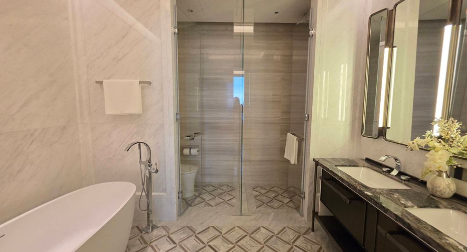 For rent and for sale 2 bedrooms condo in Sathon, Bangkok