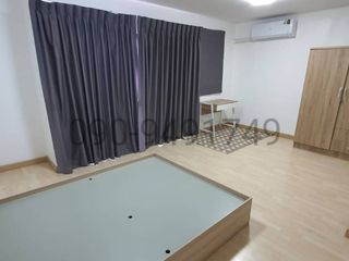 Reihenhaus zur Miete mit 3 Zimmer in Wang Thonglang, Bangkok
