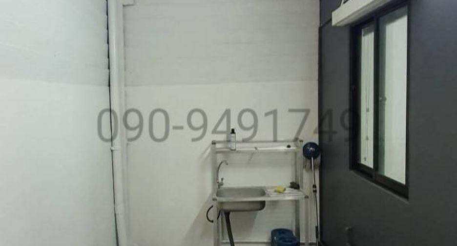 Reihenhaus zur Miete mit 3 Zimmer in Wang Thonglang, Bangkok