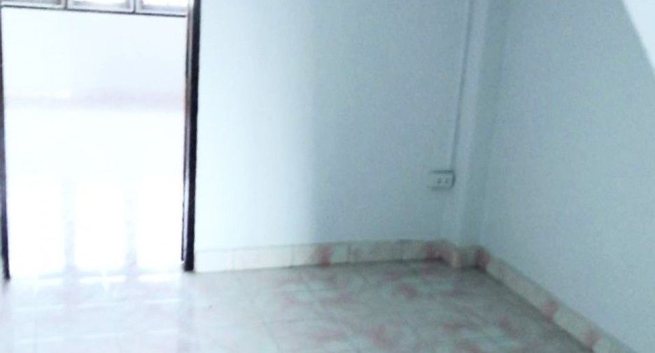 Продажа 3 спальни торговое помещение в Pak Kret, Нонтабури