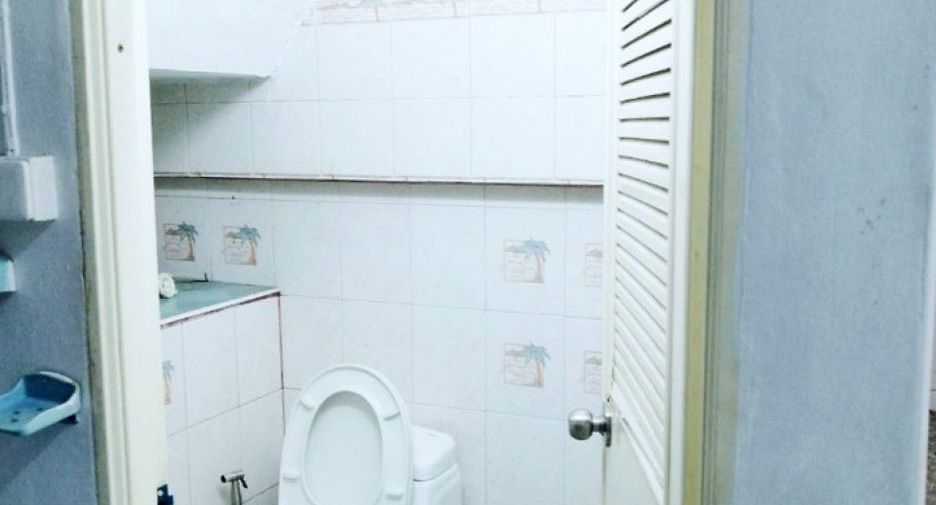 Продажа 3 спальни торговое помещение в Pak Kret, Нонтабури