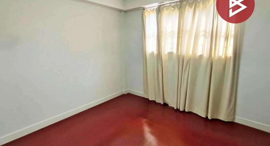 Casa adosada en venta de 4 habitaciones en Bang Na, Bangkok