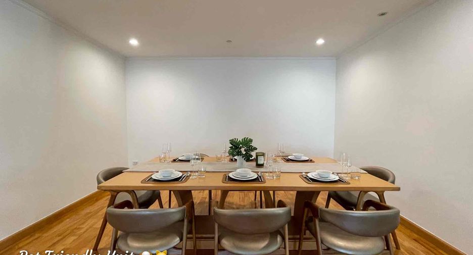 Apartamento en alquiler de 3 habitaciones en Khlong Toei, Bangkok