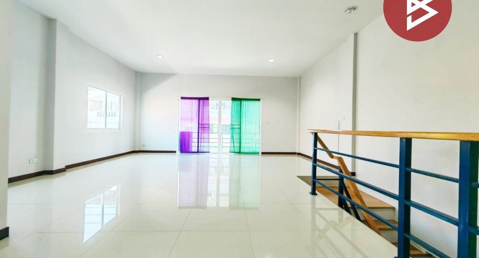 À vendre 2 chambres maison de ville à Nong Chok, Bangkok