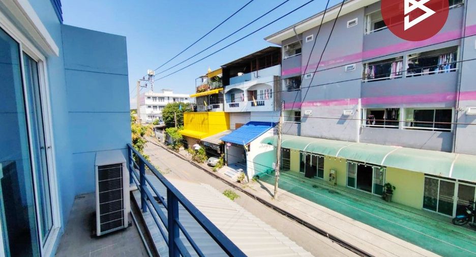 À vendre 2 chambres maison de ville à Nong Chok, Bangkok