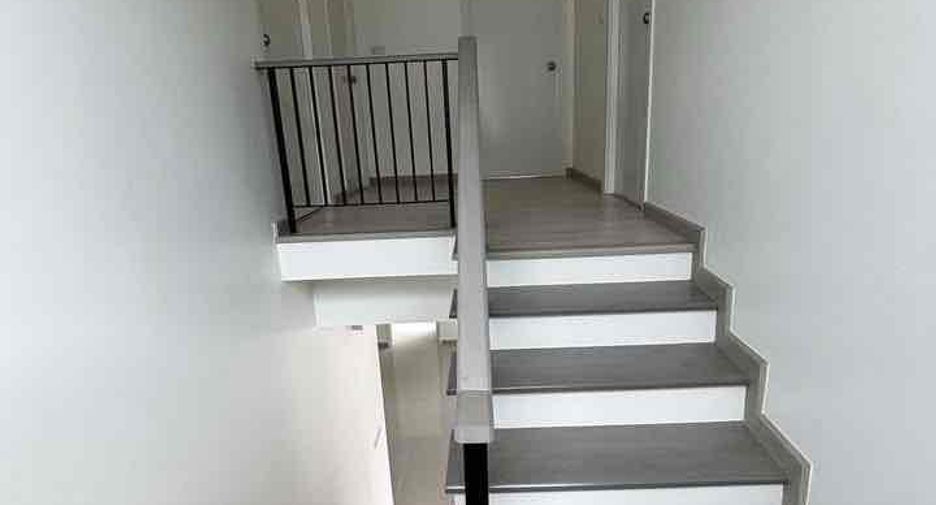 Haus zum Kauf mit 4 Zimmer in Bang Lamung, Chonburi