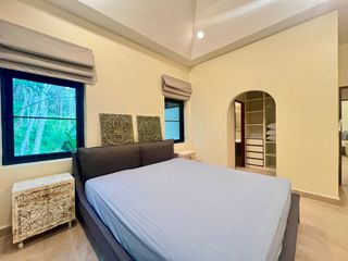 出租 和 出售 4 卧室 别墅 在 Mueang Krabi, Krabi