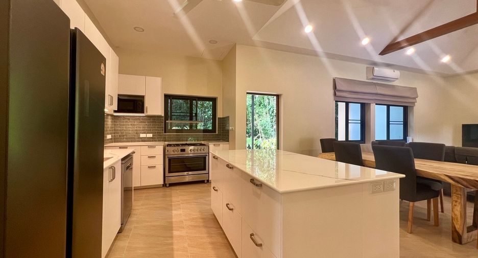 Villa zur Miete und zum Kauf mit 4 Zimmer in Mueang Krabi, Krabi
