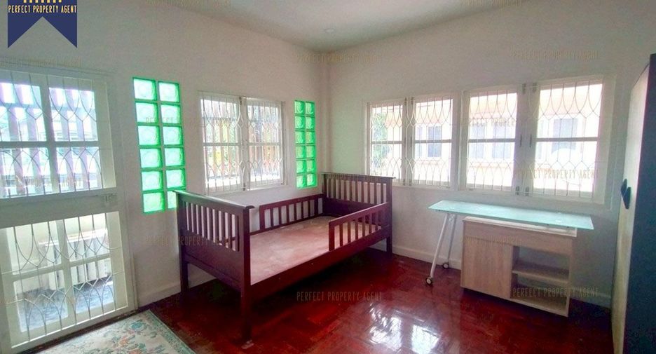 For sale 5 bedrooms house in Min Buri, Bangkok