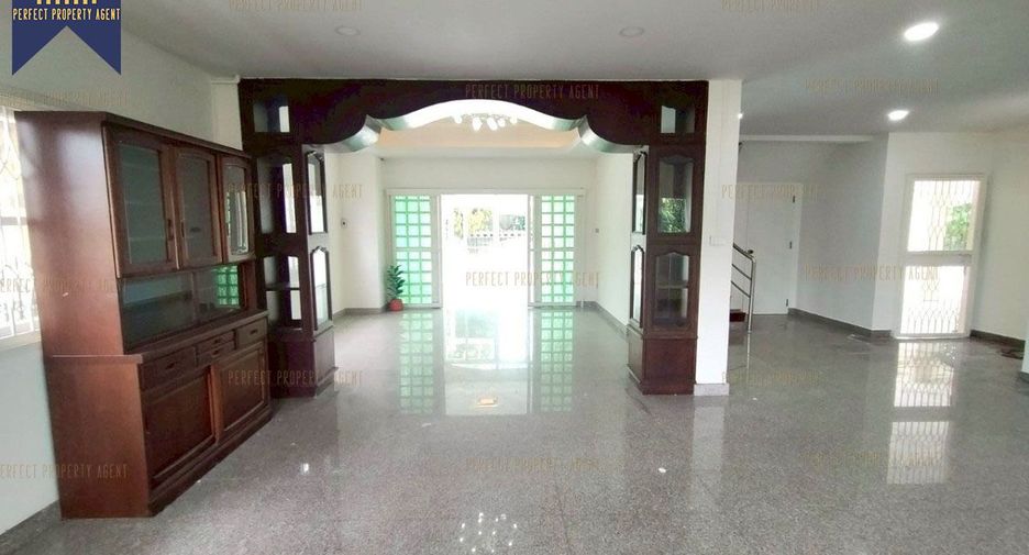 For sale 5 bedrooms house in Min Buri, Bangkok