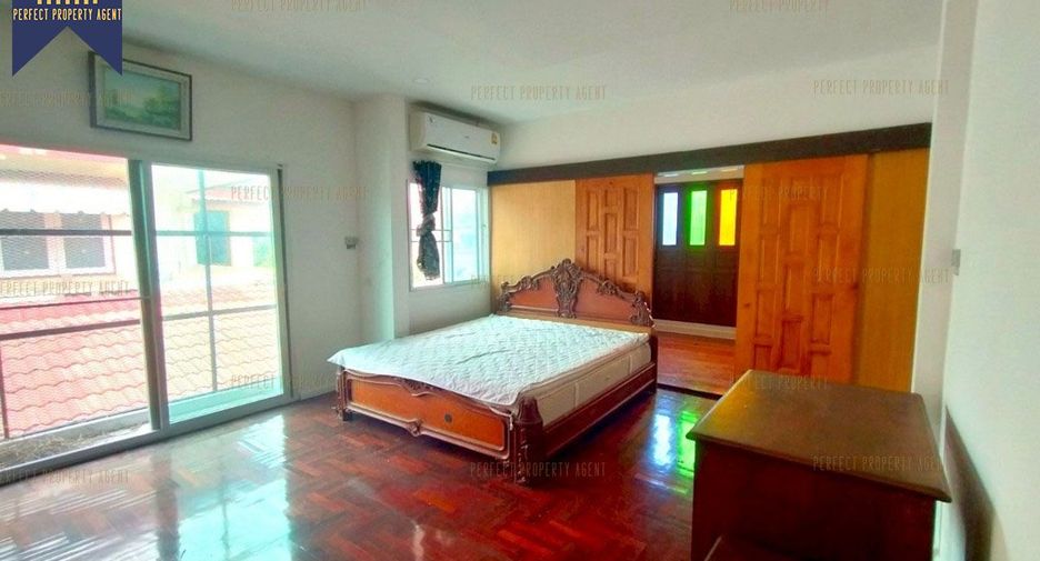 For sale 5 bedrooms house in Min Buri, Bangkok