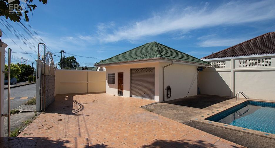 For sale 3 ベッドルーム house in Mueang Rayong, Rayong