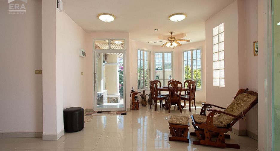 For sale 3 ベッドルーム house in Mueang Rayong, Rayong