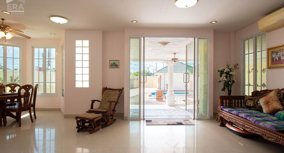 For sale 3 ベッドルーム house in Mueang Rayong, Rayong