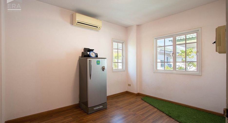 For sale 3 ベッドルーム house in Mueang Rayong, Rayong