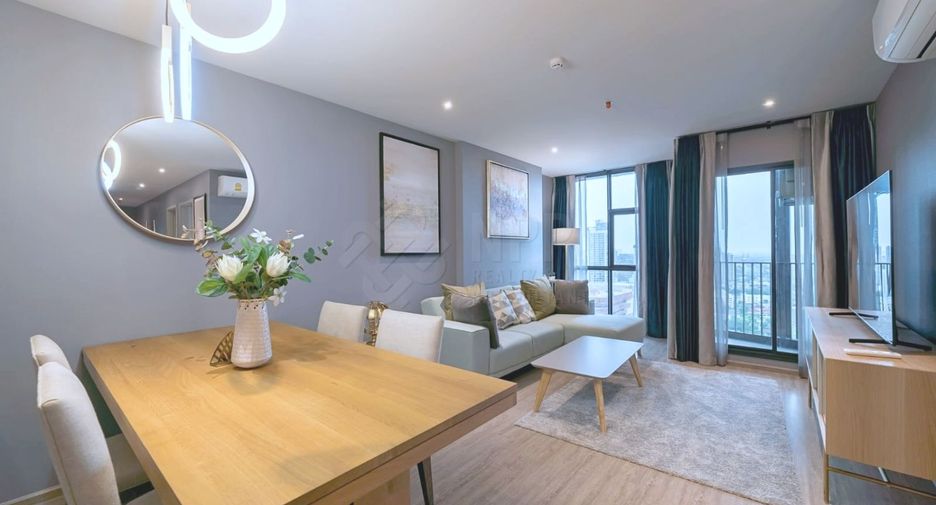 Condo en alquiler y en venta de 3 habitaciones en Watthana, Bangkok