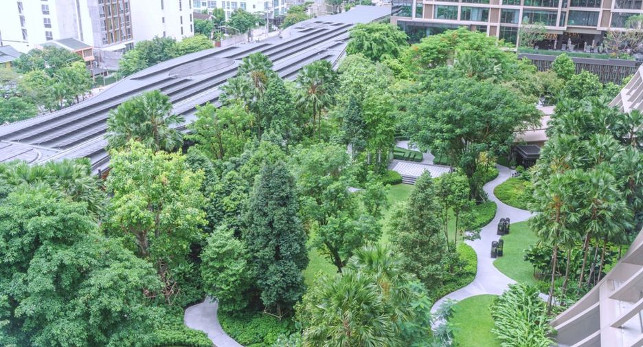 For rent and for sale 2 bedrooms condo in Pathum Wan, Bangkok