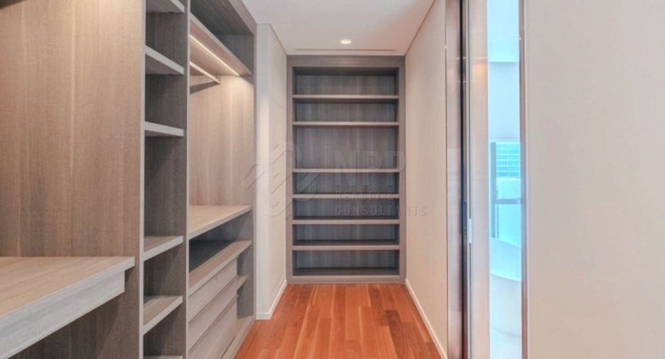 For rent and for sale 5 bedrooms condo in Pathum Wan, Bangkok