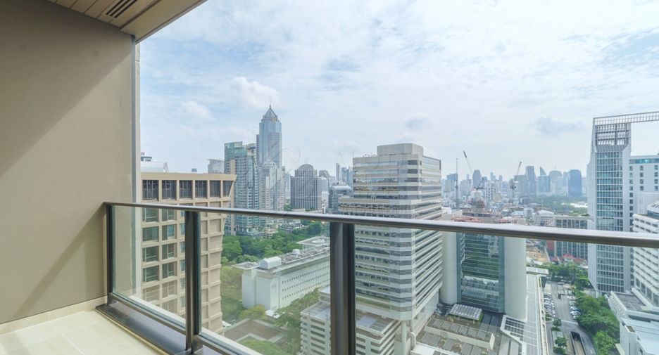 For rent and for sale 5 bedrooms condo in Pathum Wan, Bangkok