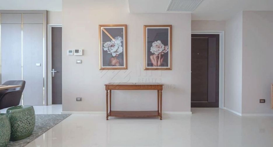 For rent and for sale 2 bedrooms condo in Sathon, Bangkok