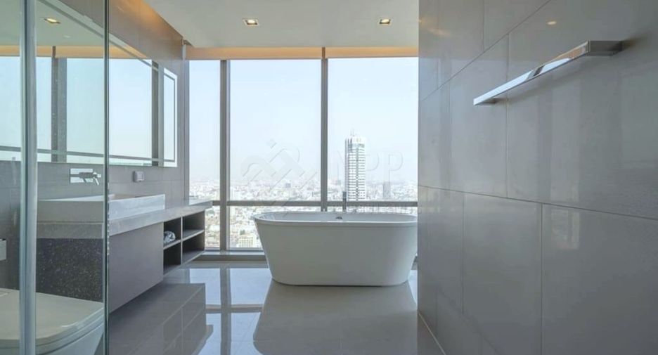For rent and for sale 2 bedrooms condo in Sathon, Bangkok