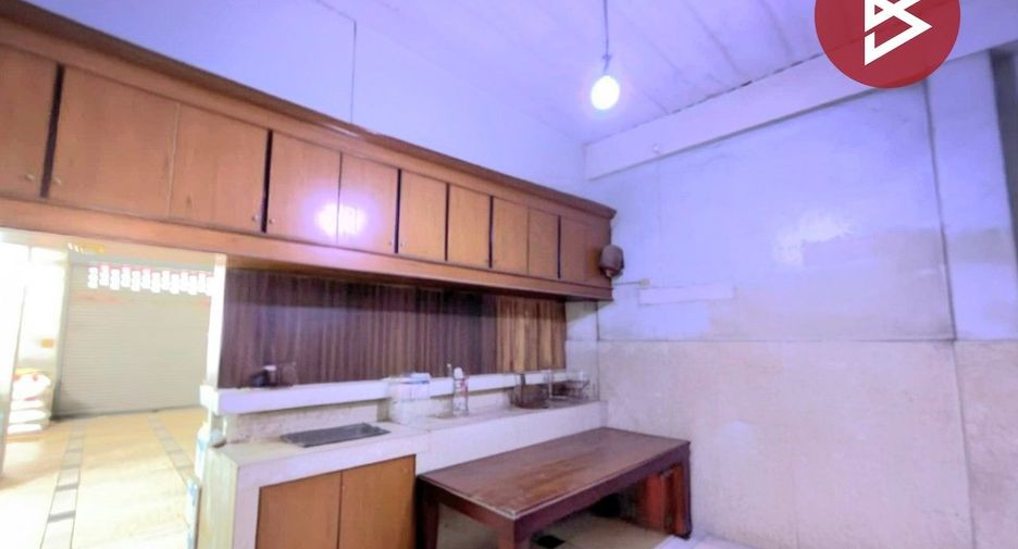 Gewerbefläche zum Kauf mit 6 Zimmer in Mueang Nakhon Pathom, Nakhon Pathom