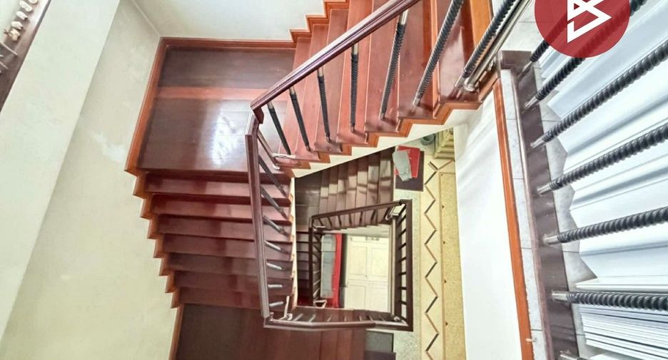 Gewerbefläche zum Kauf mit 6 Zimmer in Mueang Nakhon Pathom, Nakhon Pathom