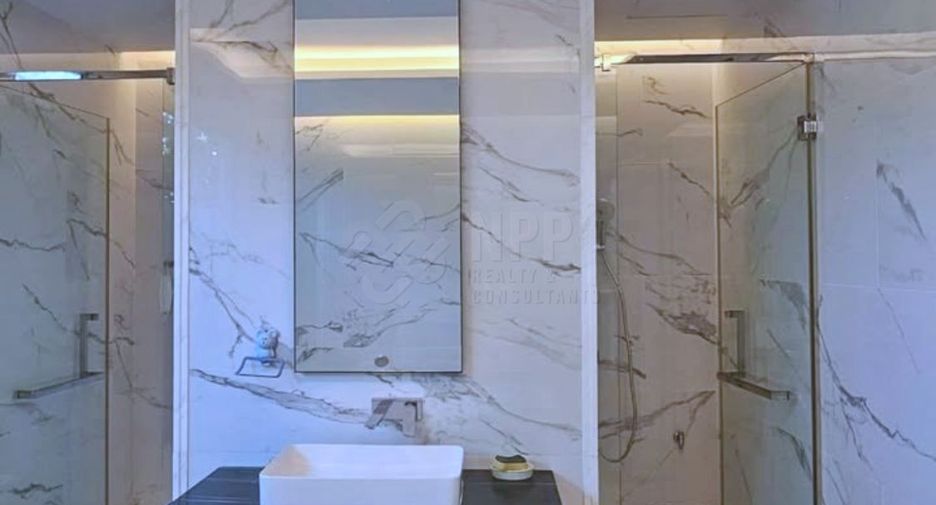 Casa en alquiler y en venta de 4 habitaciones en Bueng Kum, Bangkok