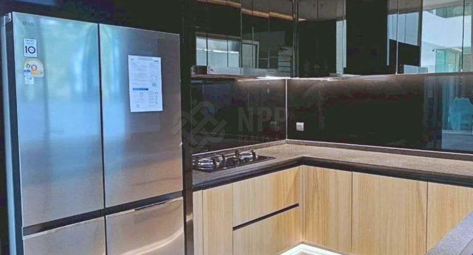 Casa en alquiler y en venta de 4 habitaciones en Bueng Kum, Bangkok