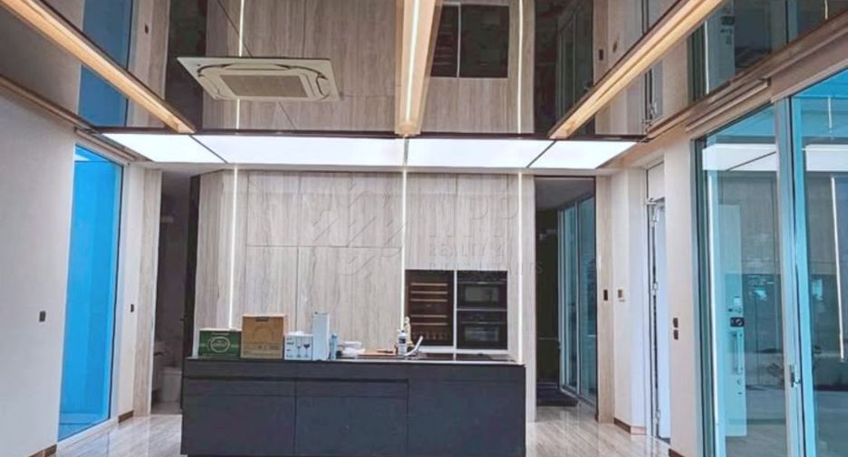 Casa en alquiler y en venta de 4 habitaciones en Bueng Kum, Bangkok