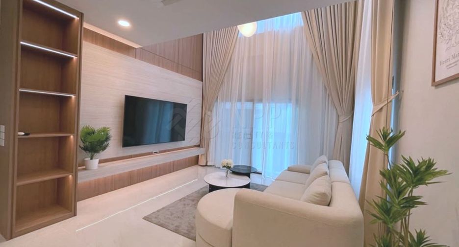 Casa en alquiler de 4 habitaciones en Bang Na, Bangkok