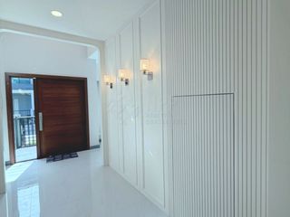 À louer et à vendre 4 chambres maison à Bang Phli, Samut Prakan