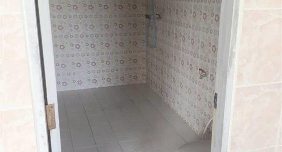 For sale 3 ベッドルーム house in Bang Kapi, Bangkok