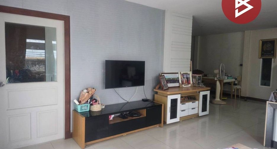 Haus zum Kauf mit 3 Zimmer in Lam Luk Ka, Pathum Thani