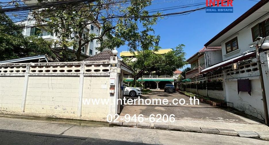 For sale studio house in Bang Sue, Bangkok