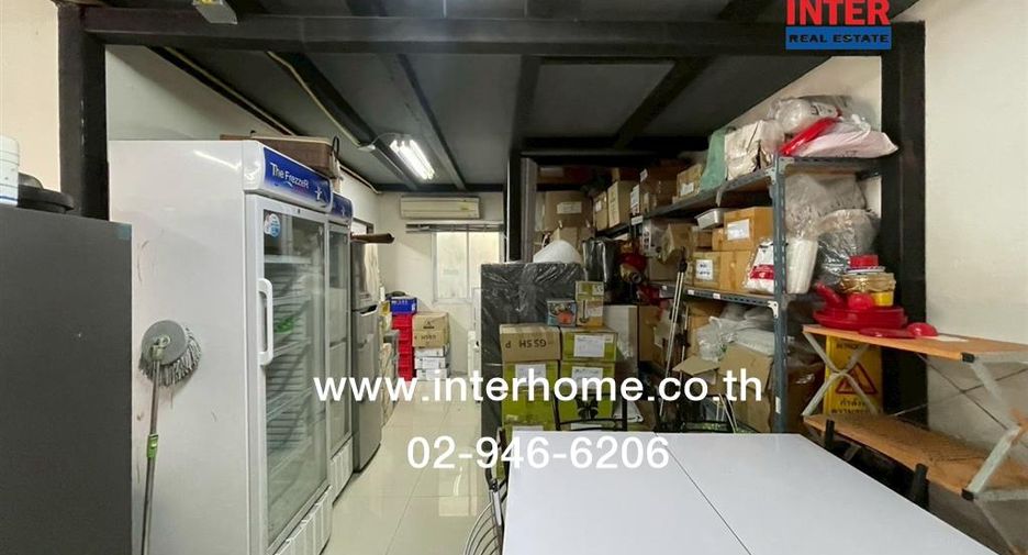 À vendre bureau à Huai Khwang, Bangkok