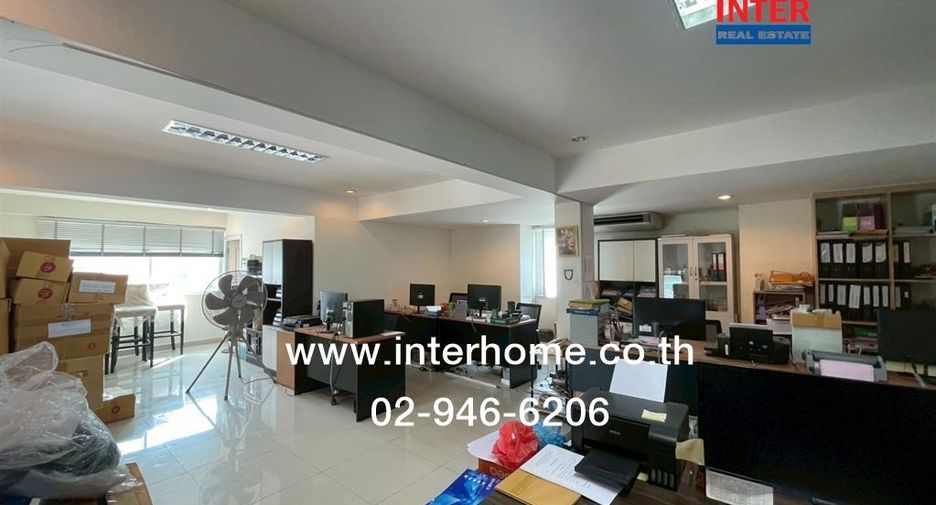 À vendre bureau à Huai Khwang, Bangkok
