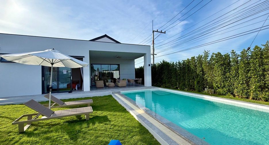 For sale 3 bedrooms villa in Hua Hin, Prachuap Khiri Khan