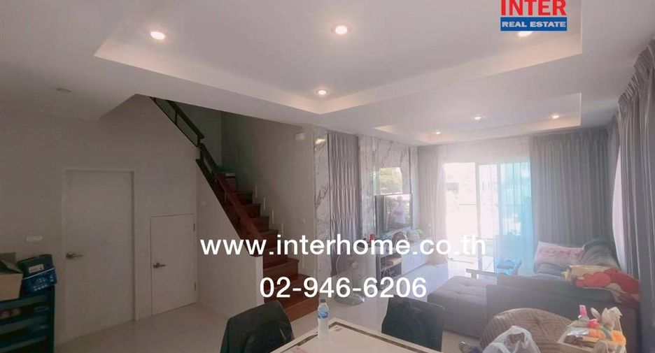 Casa en venta de 4 habitaciones en Bang Sao Thong, Samut Prakan