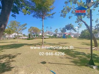 For sale 4 bedrooms house in Bang Sao Thong, Samut Prakan