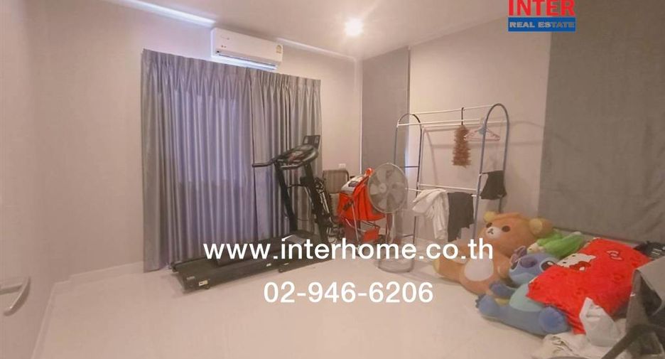 Casa en venta de 4 habitaciones en Bang Sao Thong, Samut Prakan
