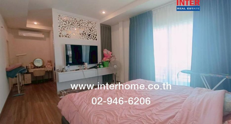 Casa en venta de 4 habitaciones en Bang Sao Thong, Samut Prakan