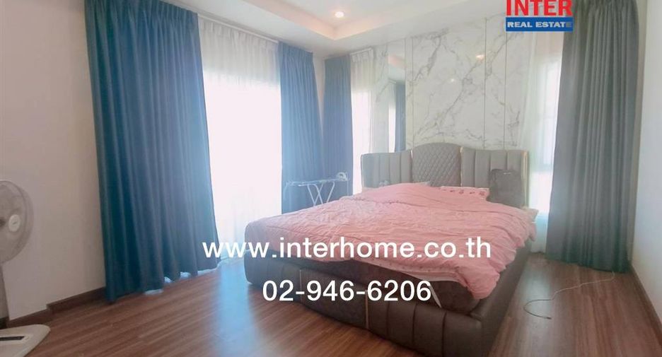 Casa en venta de 4 habitaciones en Bang Sao Thong, Samut Prakan