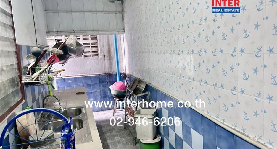 For sale 6 bedrooms house in Lat Phrao, Bangkok